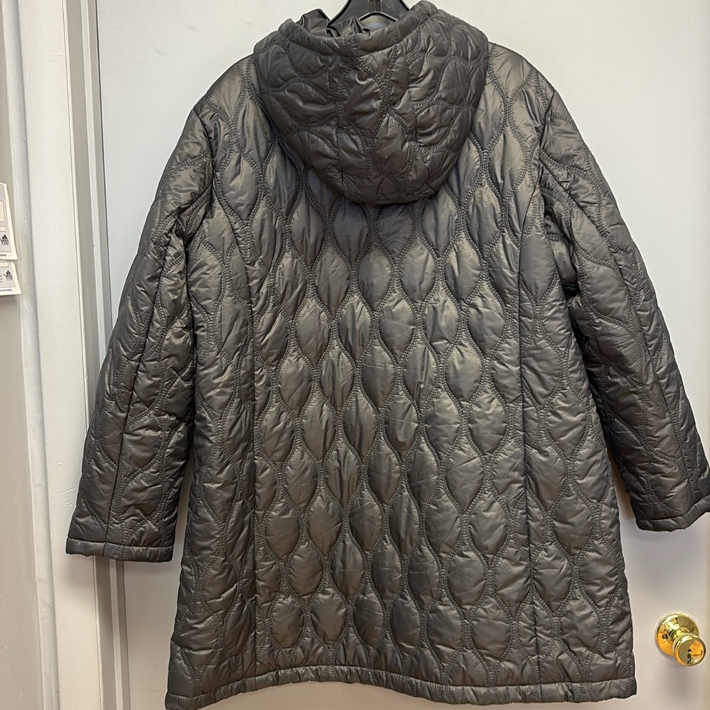 SOLD IN STORE Women’s Gallery Hood Quilted Coat 2X - Picture 5 of 10